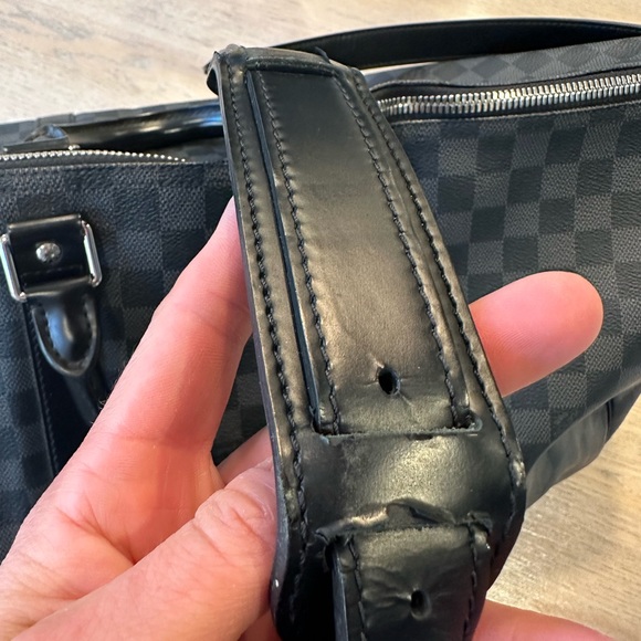 Some light wear and tear. In great condition except part of the strap-see photo - Picture 8 of 10